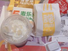 -麦当劳(世界城广场店)