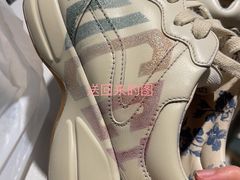 -福奈特洗衣洗鞋(杭州东站万象汇店)