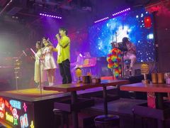-喜鹊音乐酒馆(西街店)