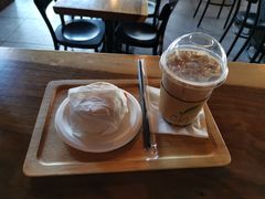 -Cha Café and Bistro