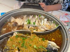 -阿瓦山寨·湘菜现炒·剁椒鱼头王(咸阳总店)