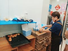 -真老大房(南京东路店)