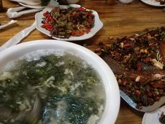 -小锅巴纳西餐厅