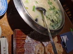 牡蛎豆腐汤-95号酱骨·一块豆腐(展春园西路店)