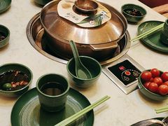 -润园四季椰子鸡火锅(卓越INTOWN店)