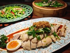 始创葱油淋鸡-粤·向群饭店(麓景路店)