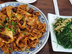 -壹阁胡羊焖饼(特色小吃街店)