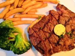 -WOLFGANG PUCK KITCHEN & BAR(迪士尼小镇店)