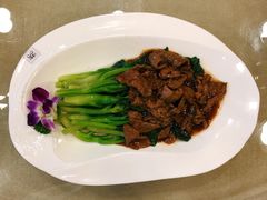 芥蓝牛柳-东四民芳餐厅(世茂工三店)