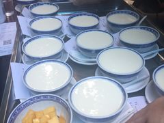 -周大娘牛乳(旧寨古村总店)