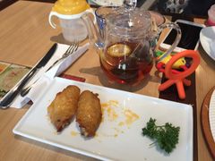 -必胜客(漕宝路店)