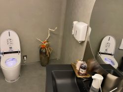 -变画·发型STUDIO