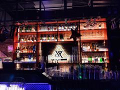 -UP嘻哈酒吧(粉巢店)