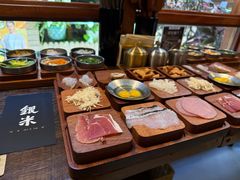 -银米·云南传统过桥米线(双廊黑金冠店)