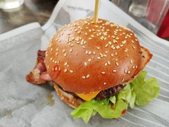 -Ribs & Burgers The Rocks