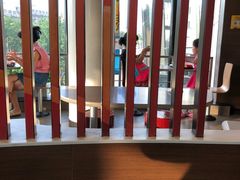 -麦当劳(展览路店)