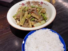 -饭桌故事·血鸭湘(荣宝华店)