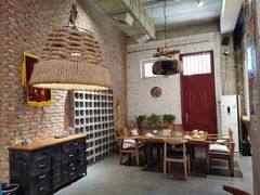 大堂-苹果树下艺术餐厅(宋庄店)