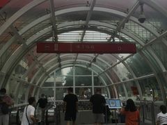 -体育场(地铁站)