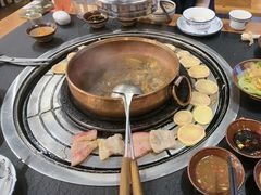 -阿山卓·野生菌火锅·纳西火塘烤肉