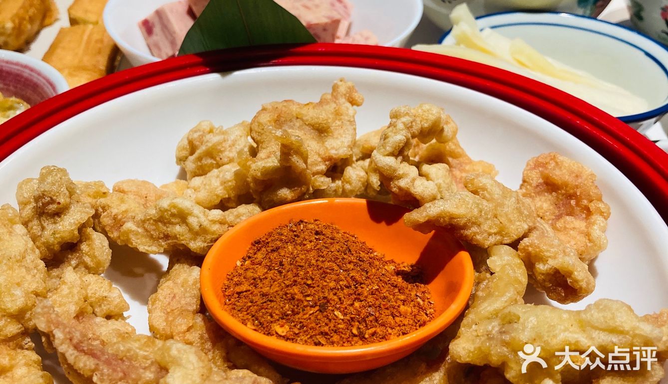 🍲螺蛳粉还是来侵占火锅界了～