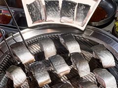 -围炉肉舍丹东海鲜烤肉·烤活鳗(步行街店)