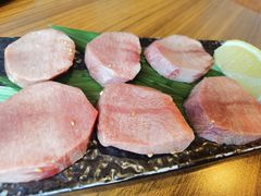 上等牛舌-炼火烤肉店