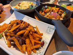 -云海肴·汽锅鸡·云南菜(天山百盛优客店)