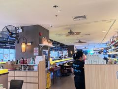 -大头虾越式风味餐厅(光明广场店)