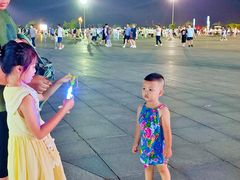 -东港音乐喷泉广场