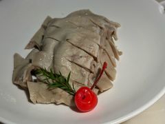 -吴越荣记苏州菜·松鼠桂鱼 100% 活鱼现做(月光码头店)