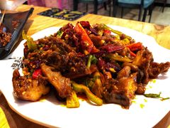 -喝丢一只鞋辣炒海鲜小烧烤(三八广场店)