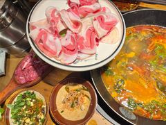 -贵厨酸汤牛肉(花果园国际中心店)