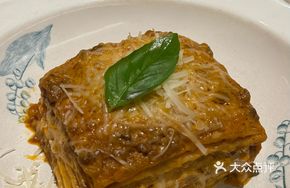 Dany Traditional Lasagna · Noodles