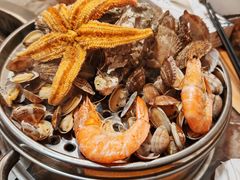 -锅老头海鲜铁锅炖