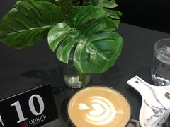 -UNI UNI(环亚凯瑟琳店)