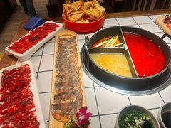 -热火朝天鲜切牛肉火锅(南强街巷店)