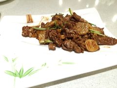 -闫府私房菜(经四路万达店)