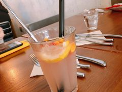 桃子西柚气泡水-UPPER KITCHEN(延安路店)