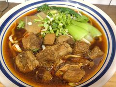 -醉牛腩·面小馆