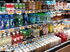 -三只松鼠生活馆(芜湖弋江金鹰店)