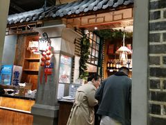 -东口码头·烧鸽子·鱼头泡饼·地方菜(金鹰悦城店)