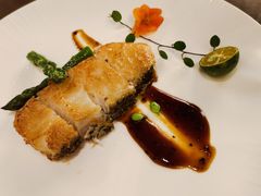 香煎银鳕鱼-海派悦庭·海胆烧麦·新融合菜(凯德广场店)