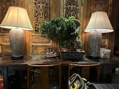 -八府香鸭·啫啫煲(华山路店)