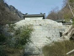 -沣峪森林公园龙潭戏水景区