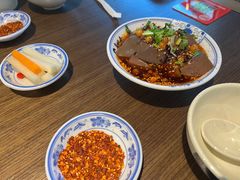 -肖四女乐山跷脚牛肉(南汇大学城生活广场店)