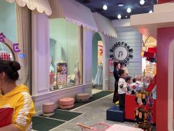-奈尔宝·儿童乐园·亲子餐厅(华采天地店)