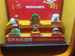 -麦当劳(轻轨曹杨路店)