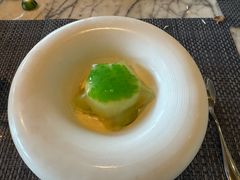 -三亚亚龙湾瑞吉酒店·宴悦Driftwood·游水海鲜·牛排·草坪·私人定制