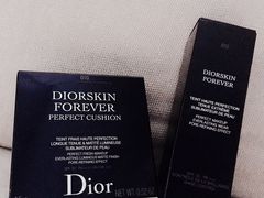 -Dior迪奥(上海世茂广场店)